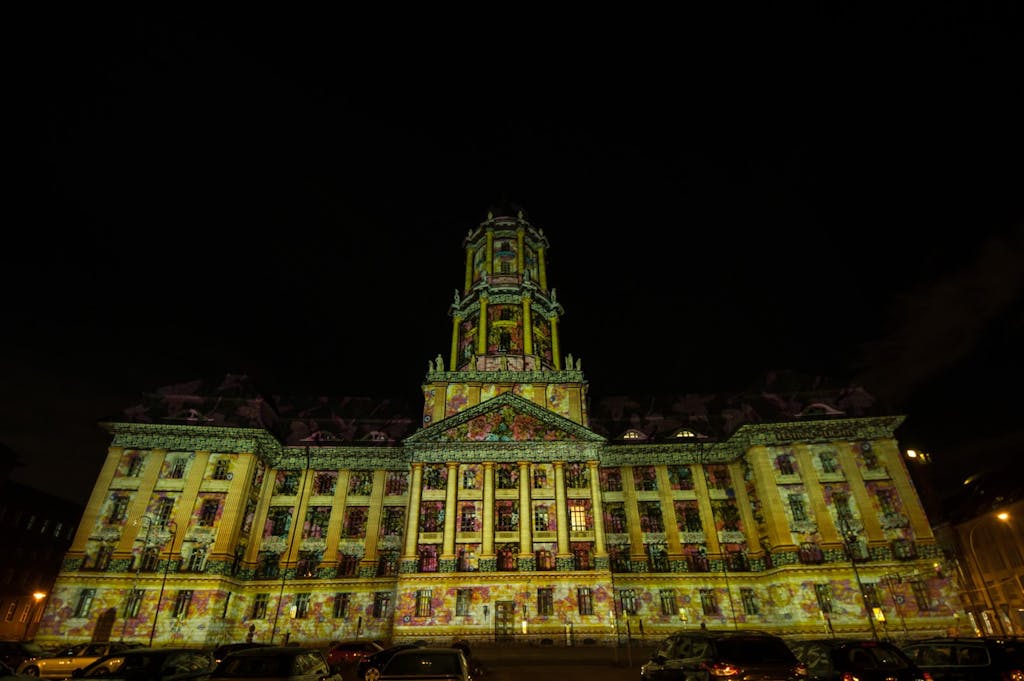 Altes Stadthaus bei Berlin leuchtet 2016
