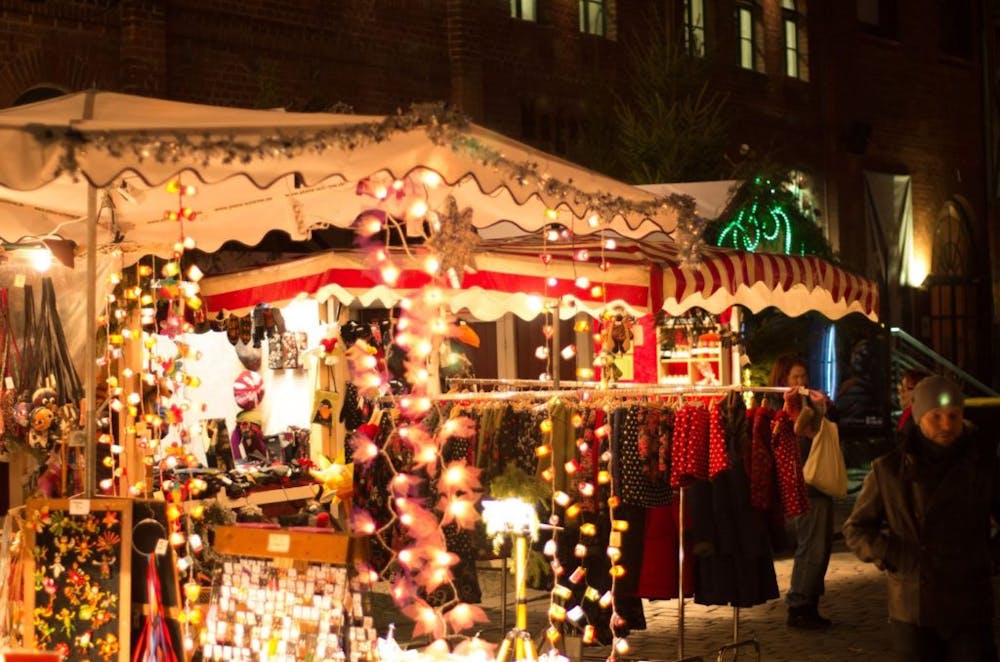 Stand auf dem Lucia Weihnachtsmarkt in der Kulturbrauerei