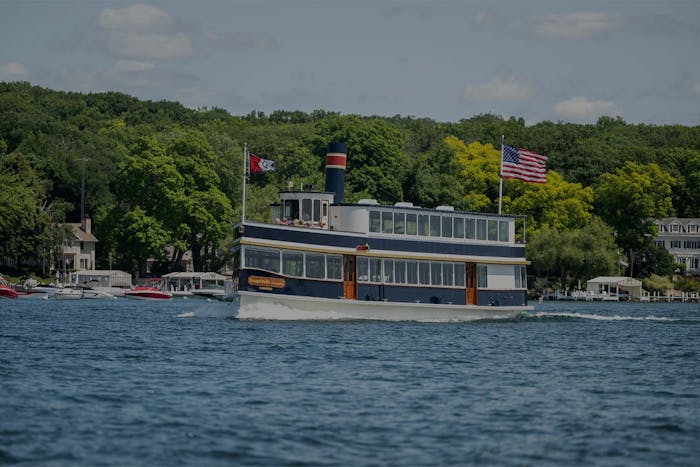 lake geneva cocktail cruise