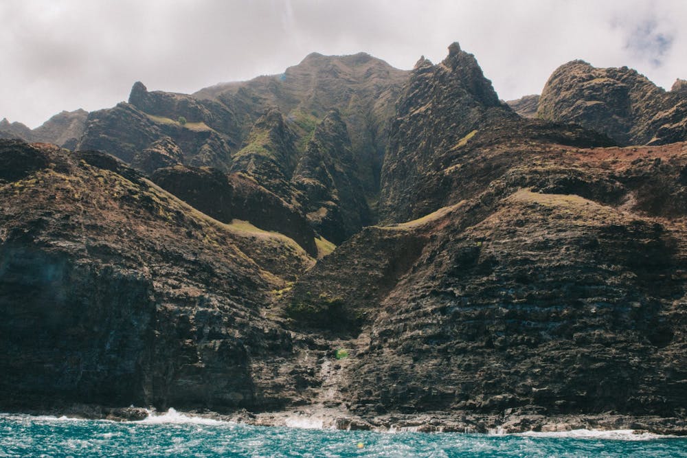 kauai-s-na-pali-coastline-largely-remote-but-is-it-inhabited