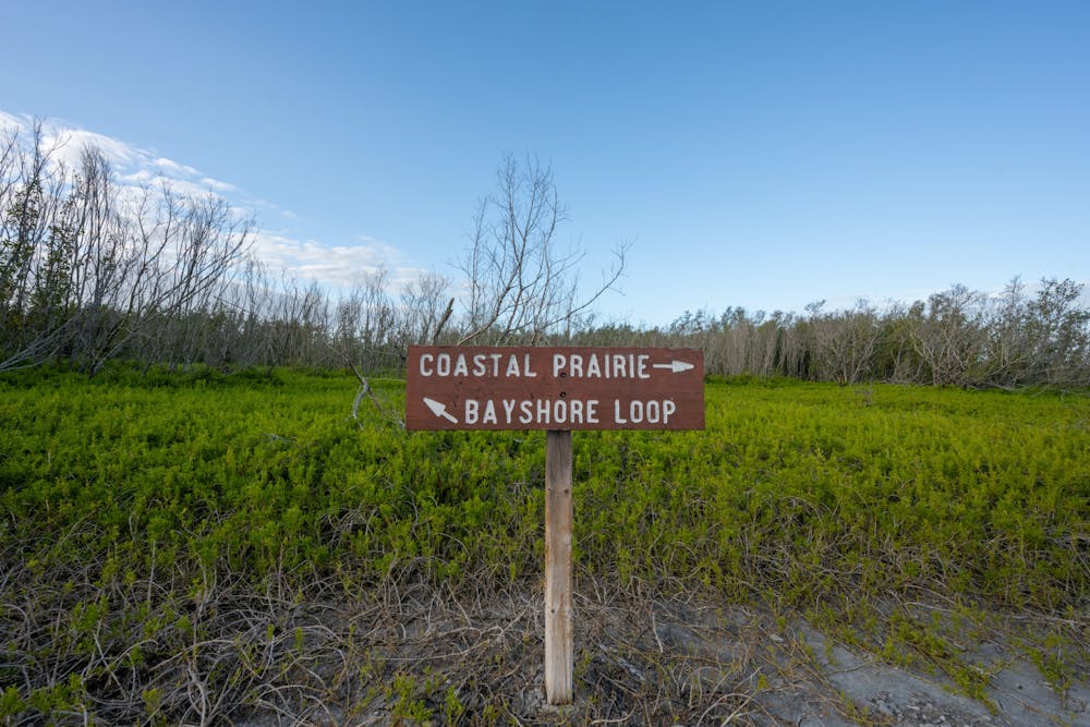 Coastal Prarie and Bayshore Loop Split Sign