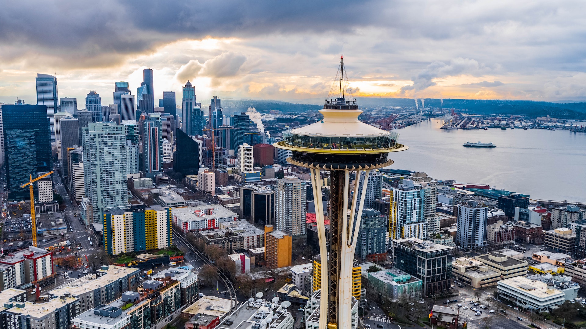 Space Needle vs. Smith Tower vs. Columbia Sky View Observatory