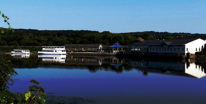 Erie Canal Cruises Incorporate
