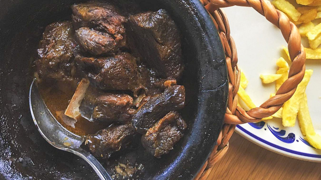 a pan of food on a plate