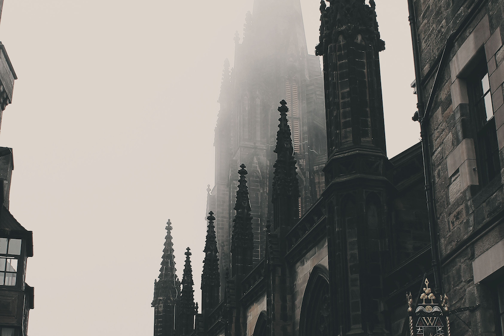 a dark picture of St. Vitus Cathedral on Prague Castle