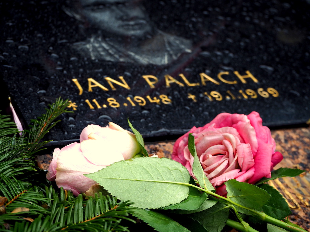 the tombstone of Jan Palach covered with flowers