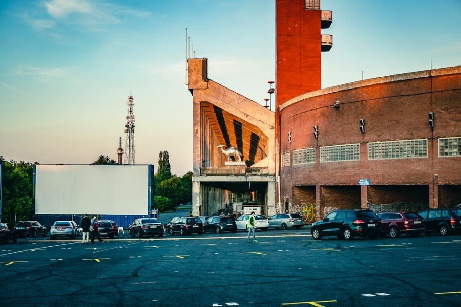 a car parked on the side of a building