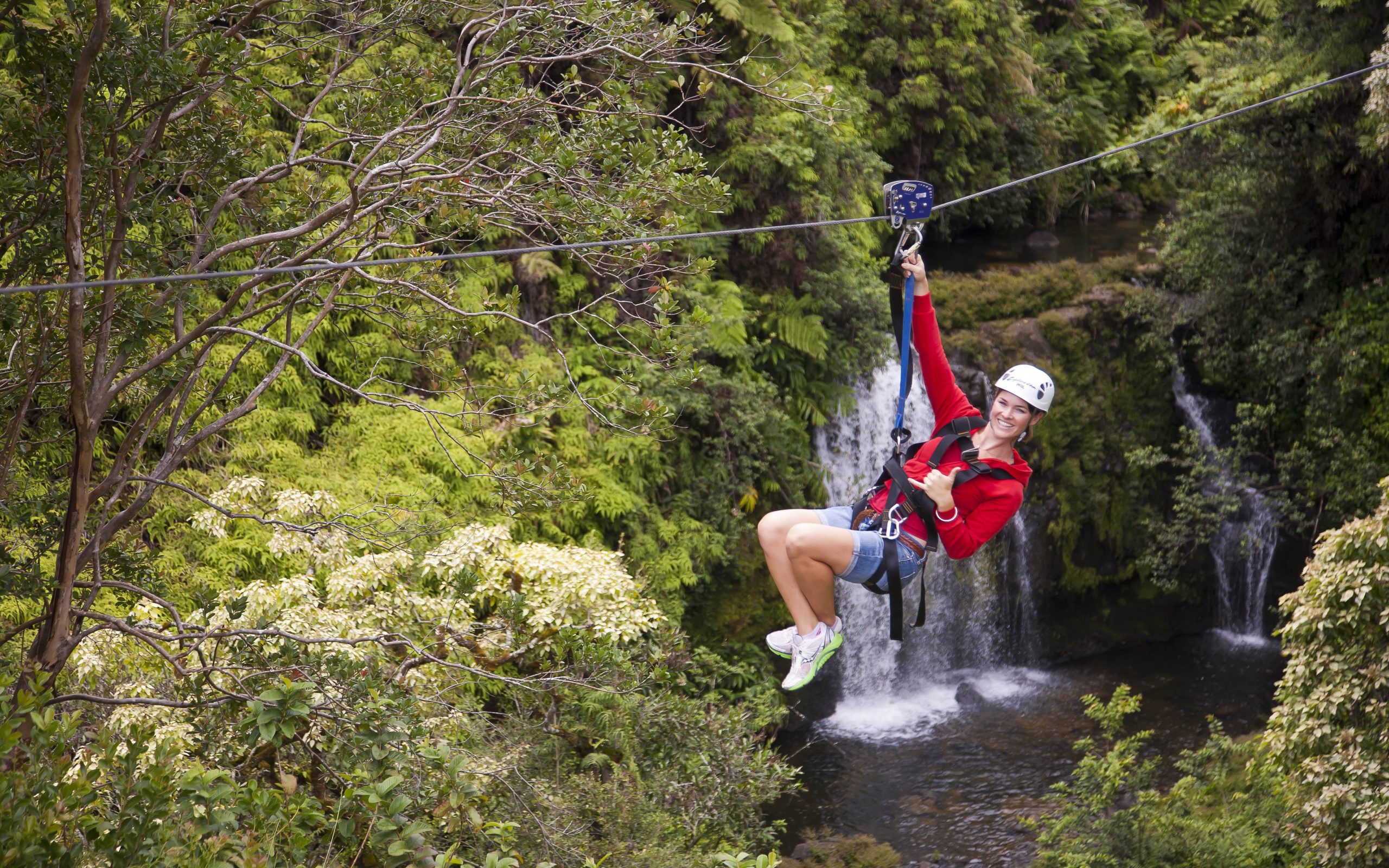 About Hawaii Zipline Tours   64b7378344925b850d47f6fc3c873b42 Scaled 