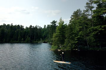 Paddleboard rental on the lake