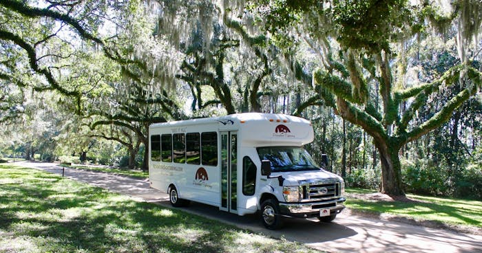 are dogs allowed at boone hall plantation