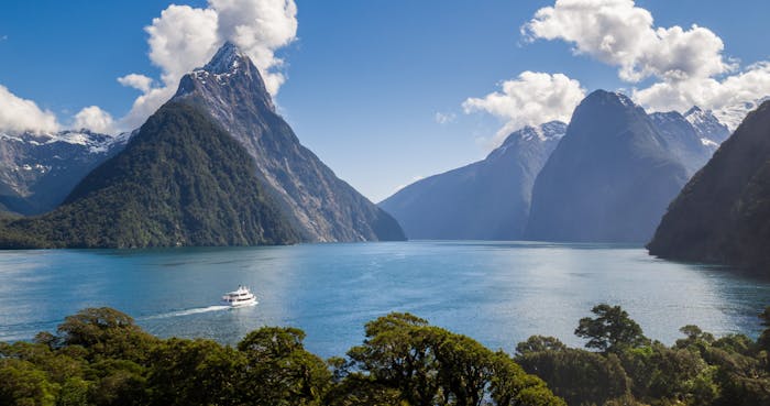 Photographers at Milford Sound in History | Cruise Milford