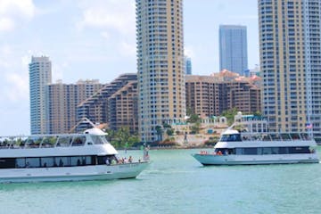 Miami Skyline Cruise - Wannado Tours.