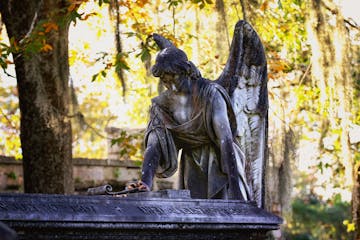 Laurel Grove Cemetery Photography by Alissa Lee Nicholson