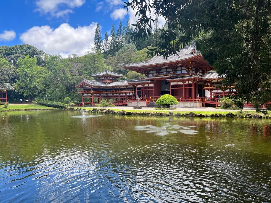 byodo-in-temple-tour-01