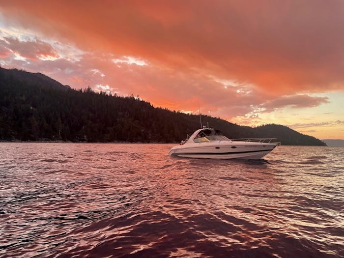 lake tahoe sunset boat cruise