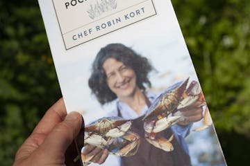 coastal forager's pocket guide by chef robin kort