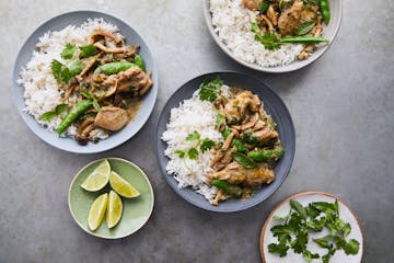 bowls of Thai green curry