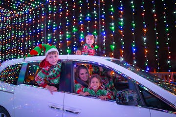 Winter-Magic-KC-Kansas-City-Family-Fun-Holiday-Light-Drive-Thru-Christmas-Party-Best-Things-To-Do