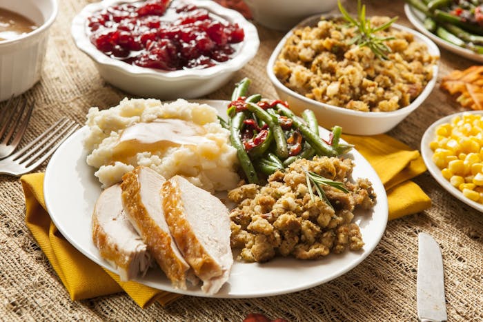 Cracker barrel thanksgiving dinners 2024