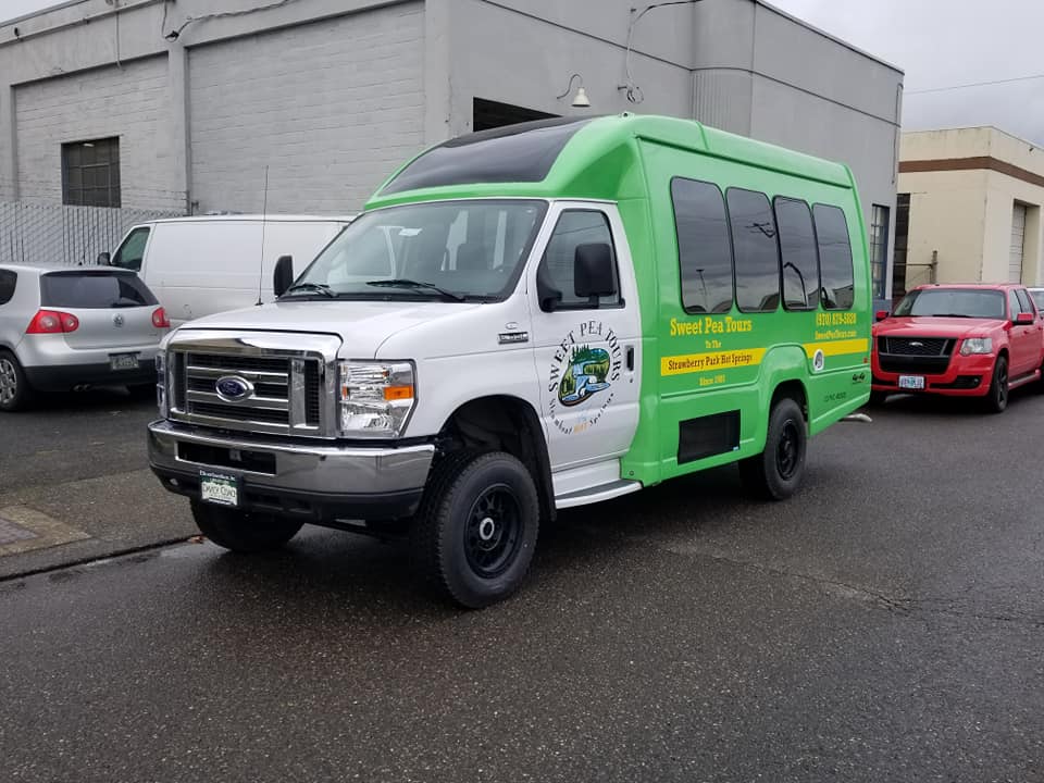 Sweet Pea Tours Strawberry Hot Springs Shuttle In Steamboat CO   Shuttle 1 