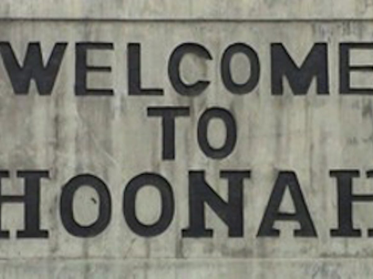 Welcome to Hoonah sign